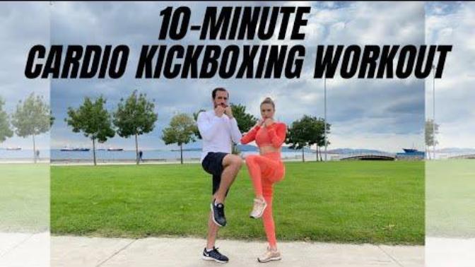 En Çok Yağ Yaktıran, En Eğlenceli Antrenmanı Yapmaya Hazır mısın? İşte Evde Ekipmansız Kardiyo Kickboks Antrenmanı