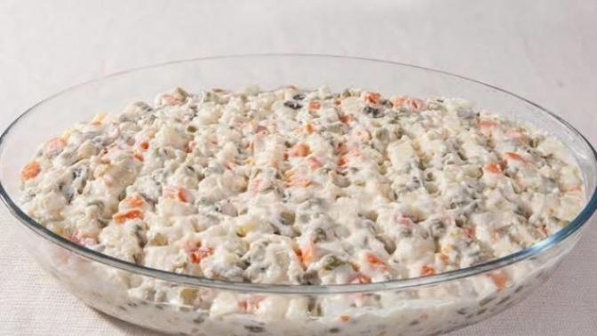 Yediklerinizden Daha Farklı Bir Rus Salatası Tarifi İçin Gelin!