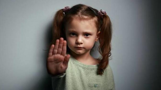 Kendini Cerrah Olarak Nitelendiren Pedofili Yaptığı İğrençlikler Sonrası Serbest Bırakıldı!