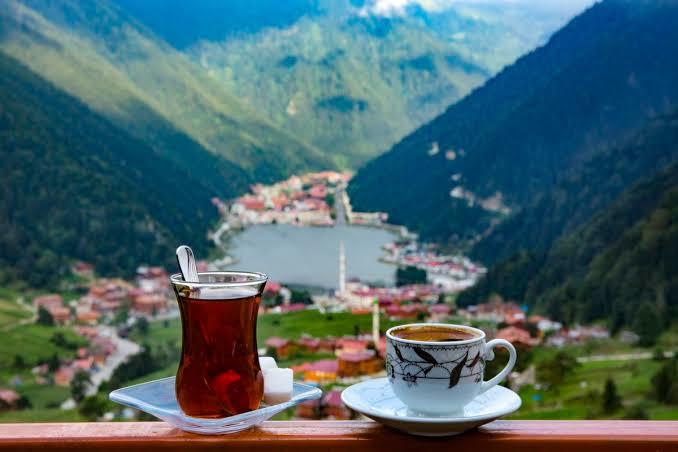 Birlikte Ülkemizi Gezelim, Tanıyalım #1: Yeşillerin Bol, Yemeklerin Enfes Olduğu Şehir Trabzon!