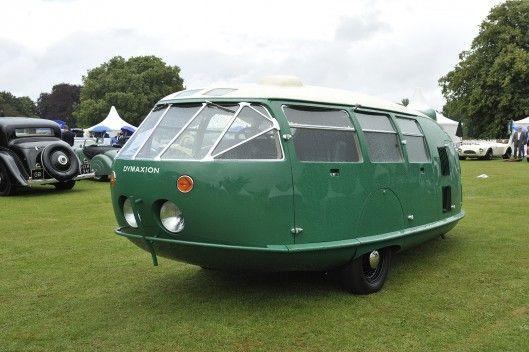 1938 yılında üretilen bir Dymaxion otomobili bir klasik oto şovunda.