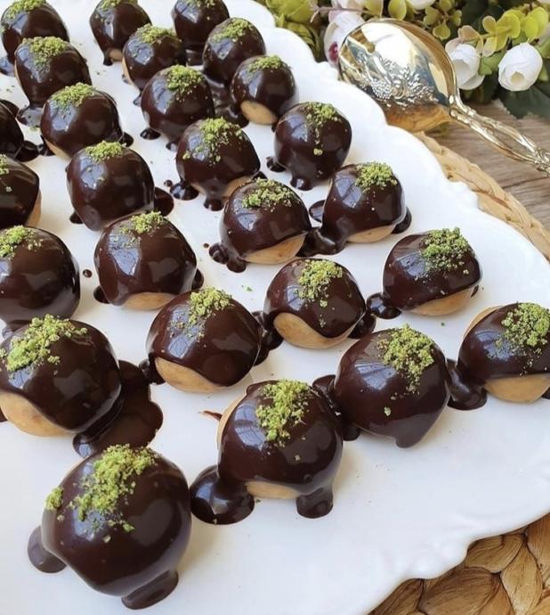 Pratik ve Lezzetli Elmalı Profiterol Tarifi🍎