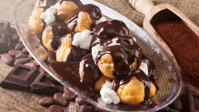 Pratik ve Lezzetli Elmalı Profiterol Tarifi🍎