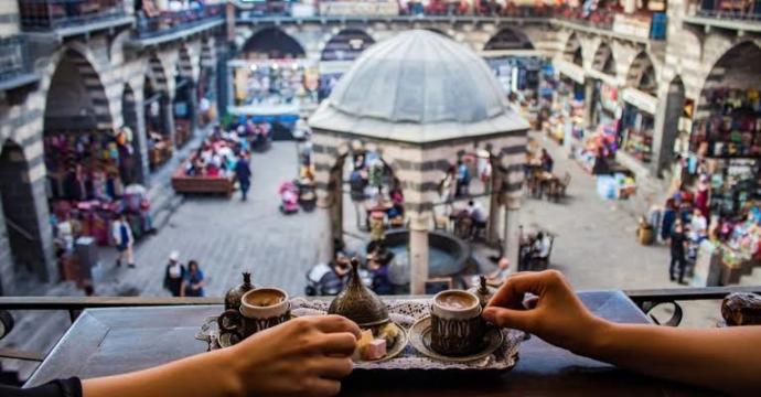 Birlikte Ülkemizi Gezelim, Tanıyalım #3: Yemeklerin Enfes, İnsanların Bonkör Olduğu Şehir Diyarbakır!