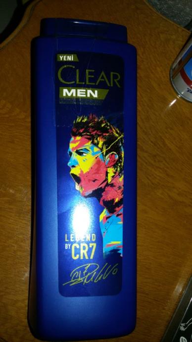 CLEAR Men Kepeğe Karşı etkili şampuan