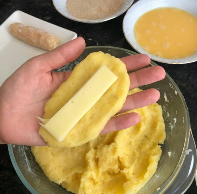 Müthiş Bir Atıştırmalık: Patates Kroket Tarifi!