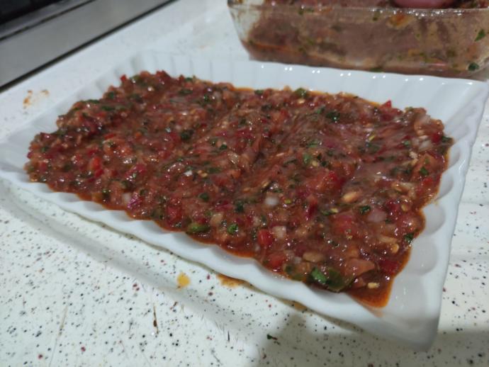 Kebapçıların Sır Gibi Sakladığı Acılı Ezme Tarifim