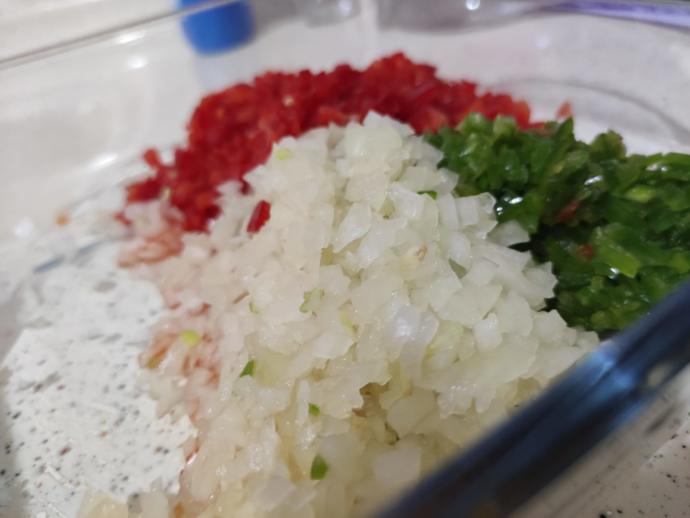 Kebapçıların Sır Gibi Sakladığı Acılı Ezme Tarifim
