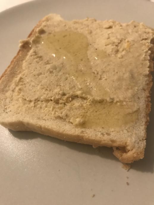 Yeni Yıl Sofrasının En Sevilen Mezesi: Pratik Humus Tarifim