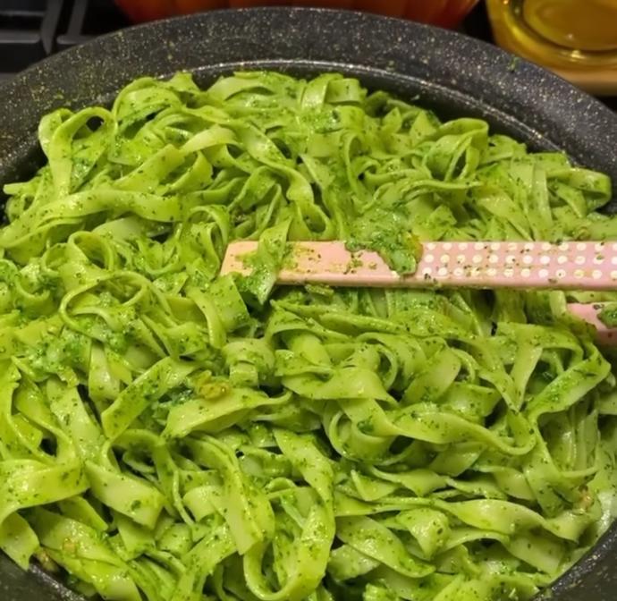 Ispanaklı makarna