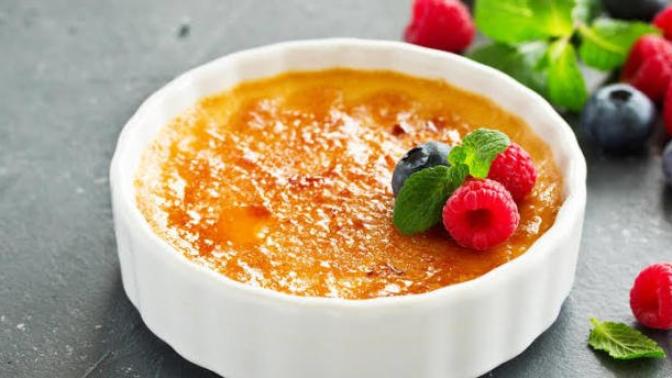 Bu Tatlıya Fransız Kalmayın! Fransa’nın Meşhur Creme Brulee Tatlısı Tarifi!