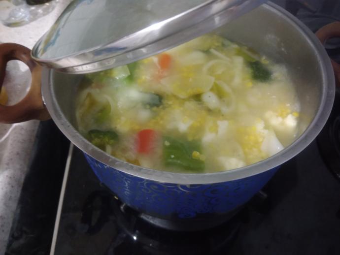 Vitamin Ordusu Görevde : Sebzeli Mercimek Çorbası