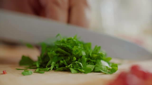Hem Yerim Hem Kilo Almam Diyenlere Fit Ve Doyurucu Panzanella Tarifi!