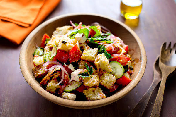 Hem Yerim Hem Kilo Almam Diyenlere Fit Ve Doyurucu Panzanella Tarifi!