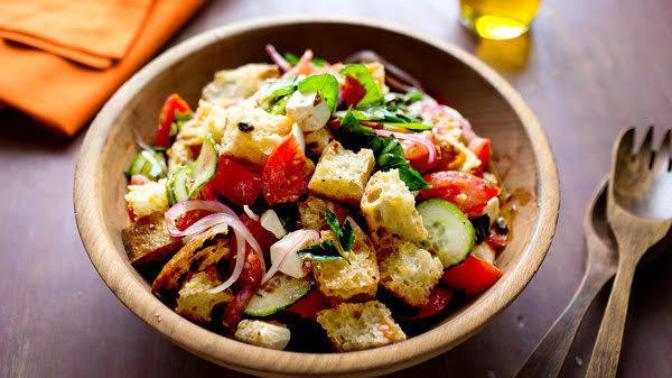 Hem Yerim Hem Kilo Almam Diyenlere Fit Ve Doyurucu Panzanella Tarifi!