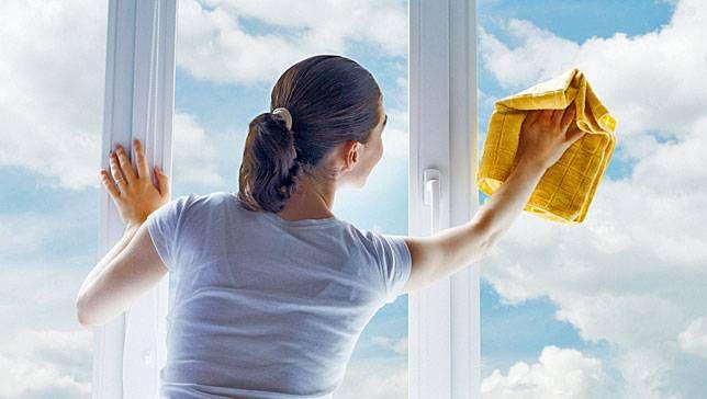 Evinizin En Çok Kullanılan Odasına Daha Titiz Davranın: Tepeden Tırnağa Salon Temizliği