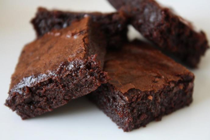 Çikolataya Doyuracak Mükemmel Brownie Tarifi!