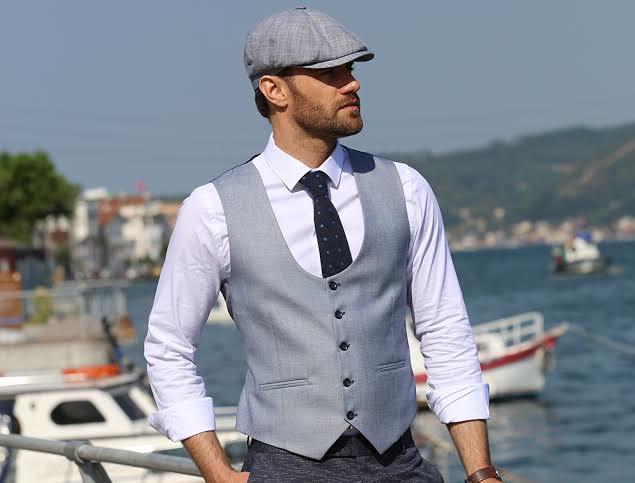 Erkekler İçin Modası Hiçbir Zaman Geçmeyecek Giyim Önerileri
