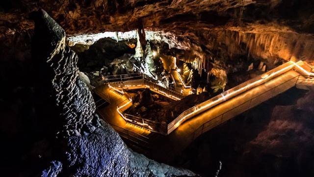 Herkes Kaskını Taktıysa Gidiyoruz: Türkiyedeki Mağaralar