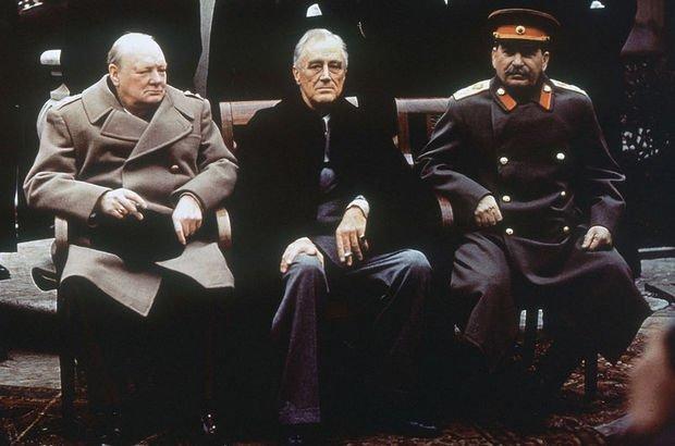 Yalta konferansında üç lider. Winston Churchill, Franklin Roosvelt ve Josef Stalin