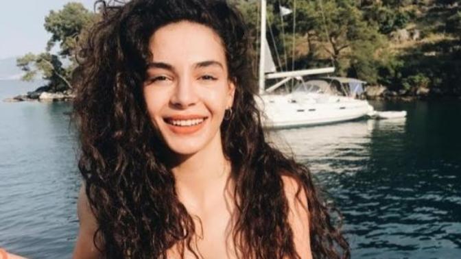 Bana Göre Güzelliği Abartılmış 14 Türk Ünlü Kadın!