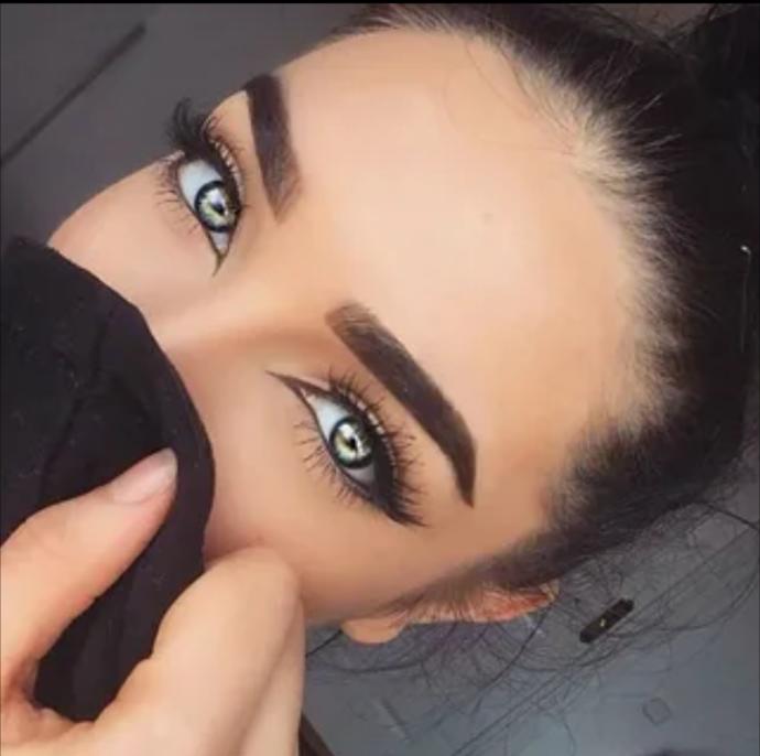 Erkeklerin Kadınlarda Görmekten Nefret Ettiği 10 Moda Trendi!
