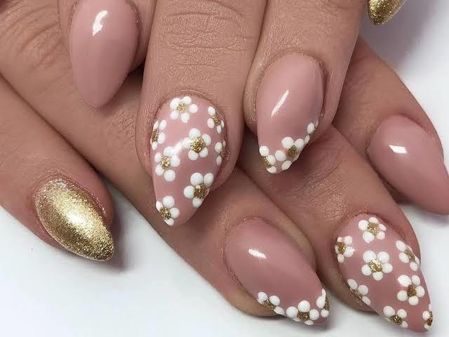 Başlangıç Düzeyinde Nail Art (Tırnak Sanatı) Öğrenmeye Ne Dersiniz? O Zaman Başlayalım!