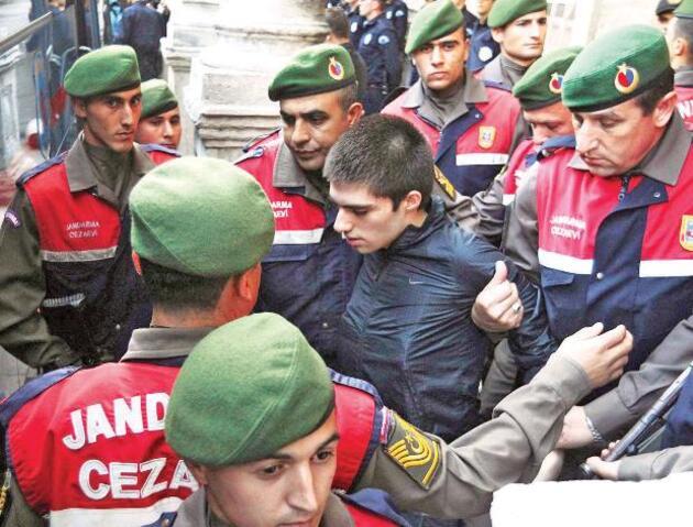 Kadın Cinayetlerinin Karanlık İsmi: Cem Garipoğlunun İntihar Etmek Yerine Kaçırıldığına Dair Şüphe Uyandıran Bulgular