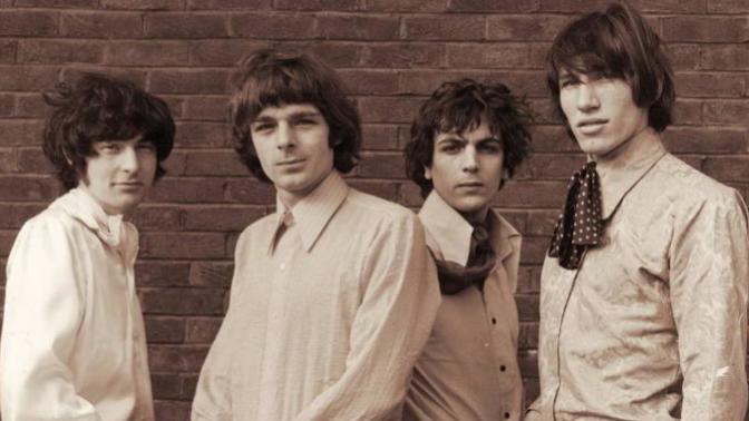Pink Floyd - Comfortably Numb Şarkısına Yakından Bir Bakış