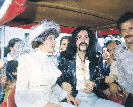 Lale Hanımla Nikah Çıkışında