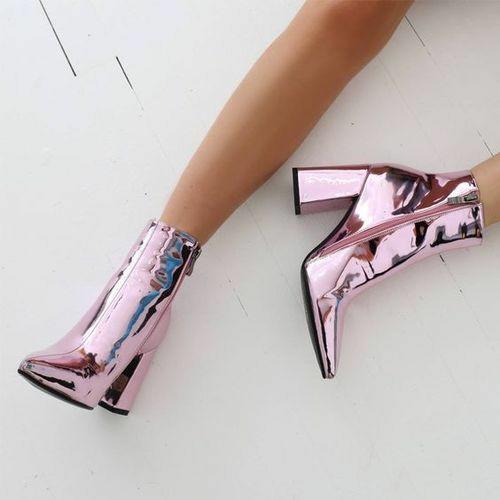 Kadınları Oldukça Seksi Gösteren Çizme Modelleri👠💃