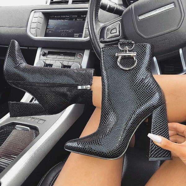 Kadınları Oldukça Seksi Gösteren Çizme Modelleri👠💃
