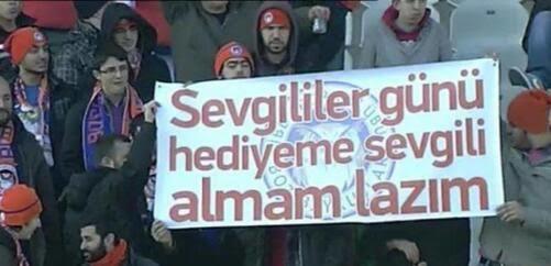 Tarafını Seç! Sevgililer Gününde Hangi Taraftasın?