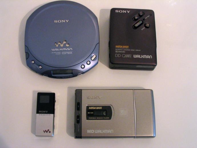 Sony walkman, discman ve MP3 çalar cihazları bir arada