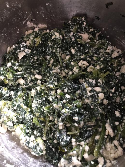 Oklavalara “Güle Güle” Dedirten Ispanaklı Börek