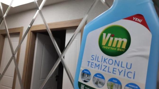 Etkili Temizlik Sağlayan Vim Silikonlu Temizleyici Spreyi Farklı Yüzeylerde Deniyorum!