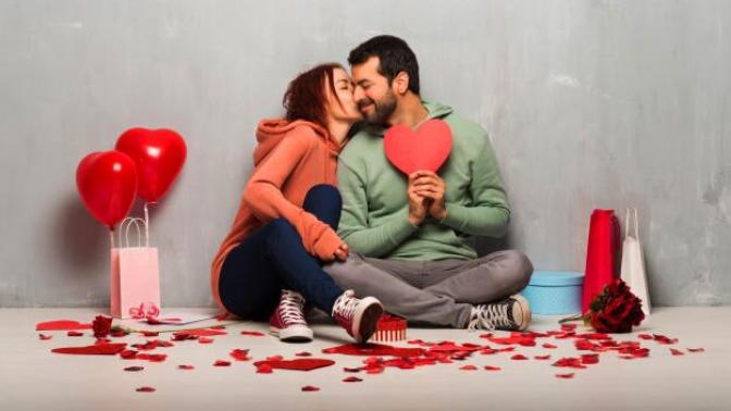 Sevgililer Günü İçin Severek Dinleyebileceğiniz 5 Şarkı Önerim!