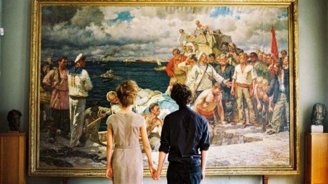 Sanat Düşkünü Kültürlü Sevgiliye Alınabilecek 5 Sevgiler Günü Hediyesi