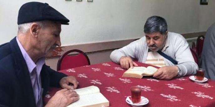 Toplumda Gereksiz Yere Övündüğümüz Şeyler!