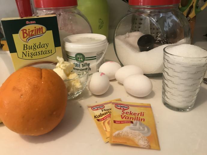 Bildiğiniz Kekleri Unutun: Mereng Limonlu Kek Tarifim