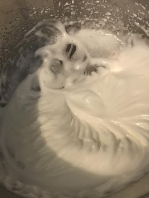 Bildiğiniz Kekleri Unutun: Mereng Limonlu Kek Tarifim