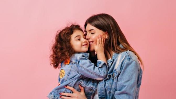 Bebeğiniz İle Birlikte Büyüyün: Genç Yaşta Anne Olmanın Avantajları