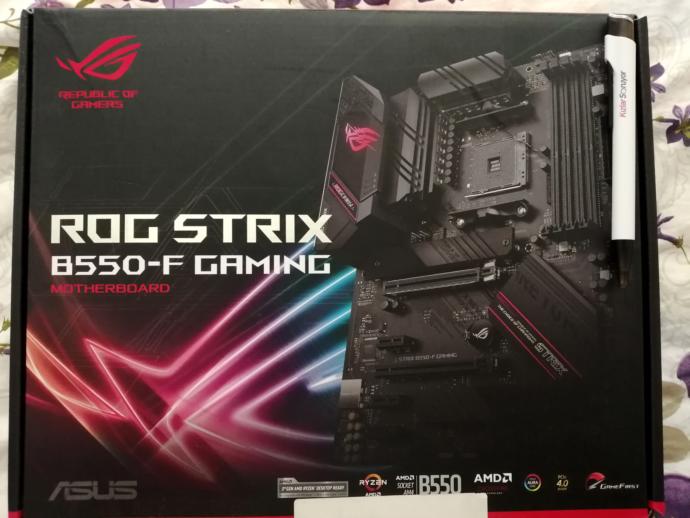 Asus ROG Strix B550-F Gaming Anakart