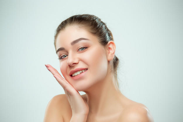 Ürün Tavsiyesi; Simple Daily Skin Detox Arındırıcı Yüz Yıkama Jeli Deniyorum!