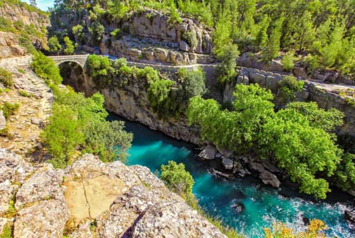 Bahar Gelirken Doğa Bizi Çağırıyor: Türkiyenin En Güzel Milli Parkları