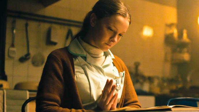 Genç Bir Hemşirenin Dini Saplantısı: Saint Maud
