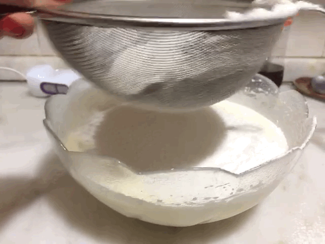 O Bir “Issız Adam” Efsanesi: Havuçlu Tarçınlı Cupcake Tarifi!