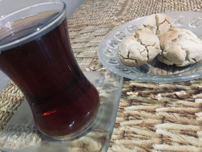 Evin İçini Misler Gibi Kokutacak Bir Tahinli Kurabiye Tarifi!