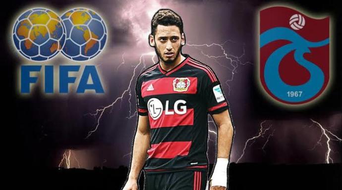 AC Milanın 10 Numarası: Hakan Çalhanoğlu!