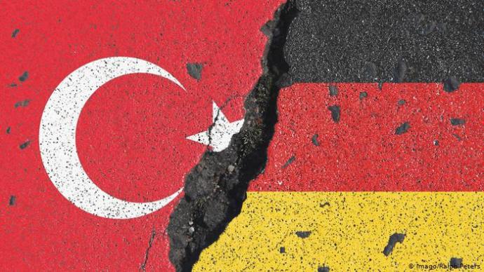 Yahudilere Yönelik Yapılan Zulümlere Yardım Elini Uzatan İki Devlet Tek Millet